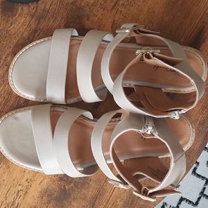 Eurosoft grey heeled sandals